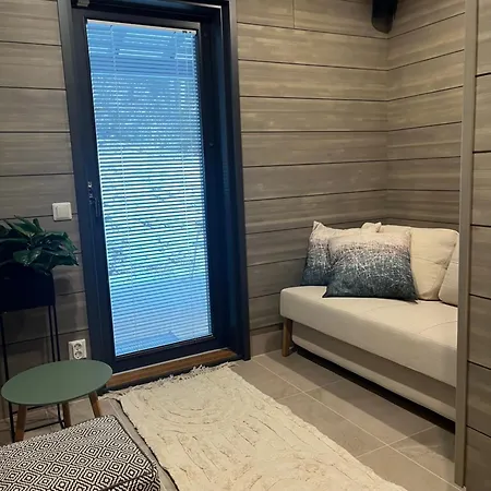 Pulla A Modern In Ruka