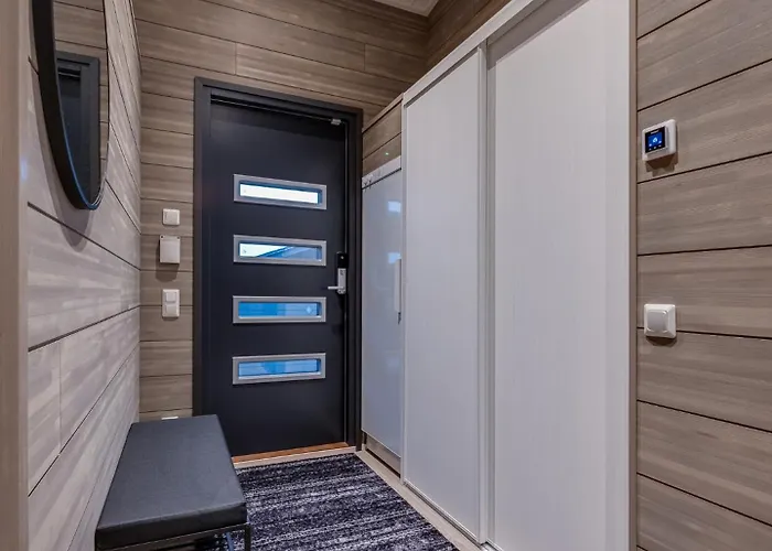 Pulla A Modern In Ruka